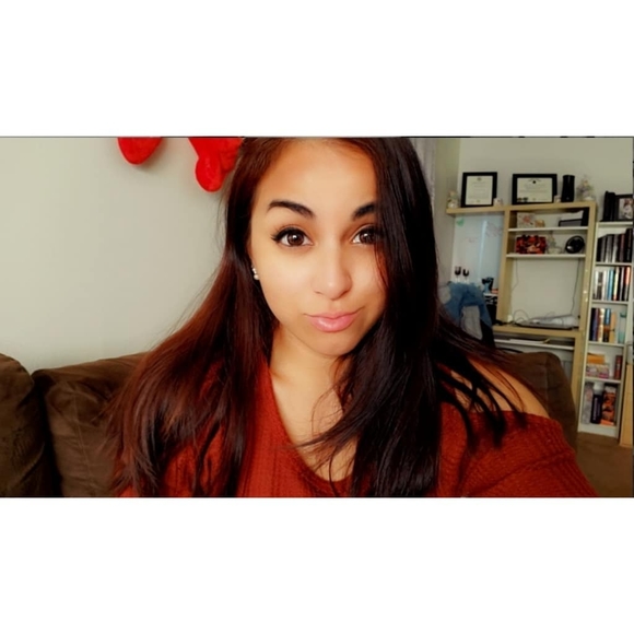 Meet your Posher, Isabel - Picture 1 of 1